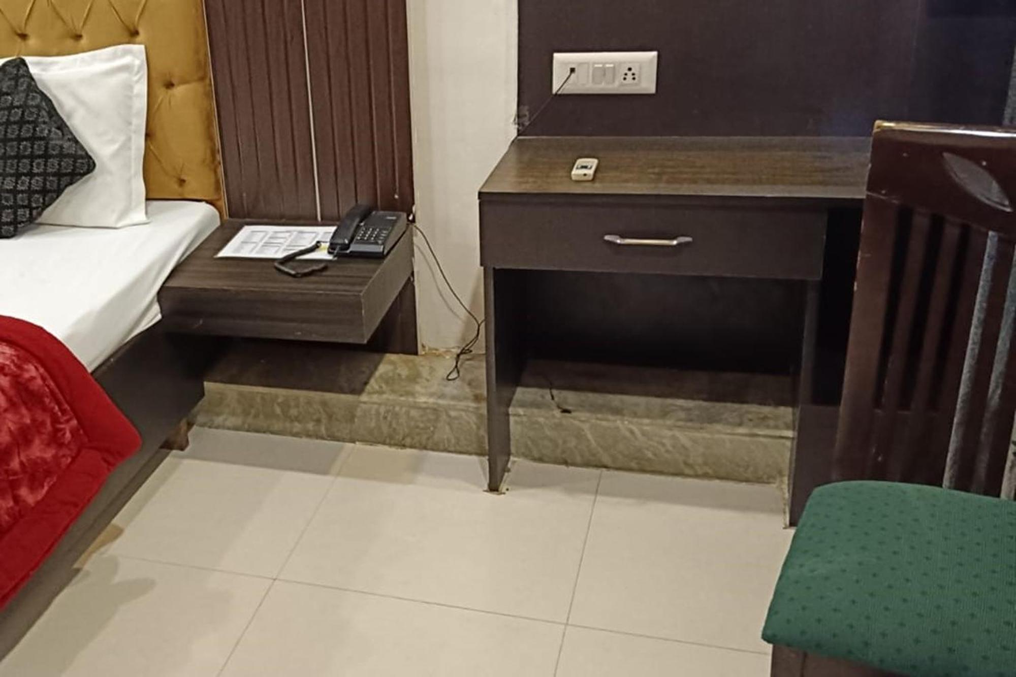 Hotel Shree Kanta غورغاون المظهر الخارجي الصورة