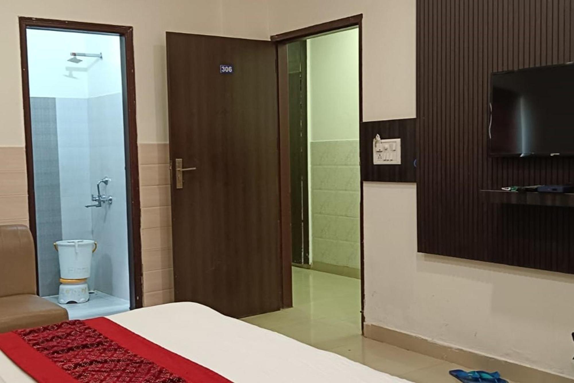 Hotel Shree Kanta غورغاون المظهر الخارجي الصورة