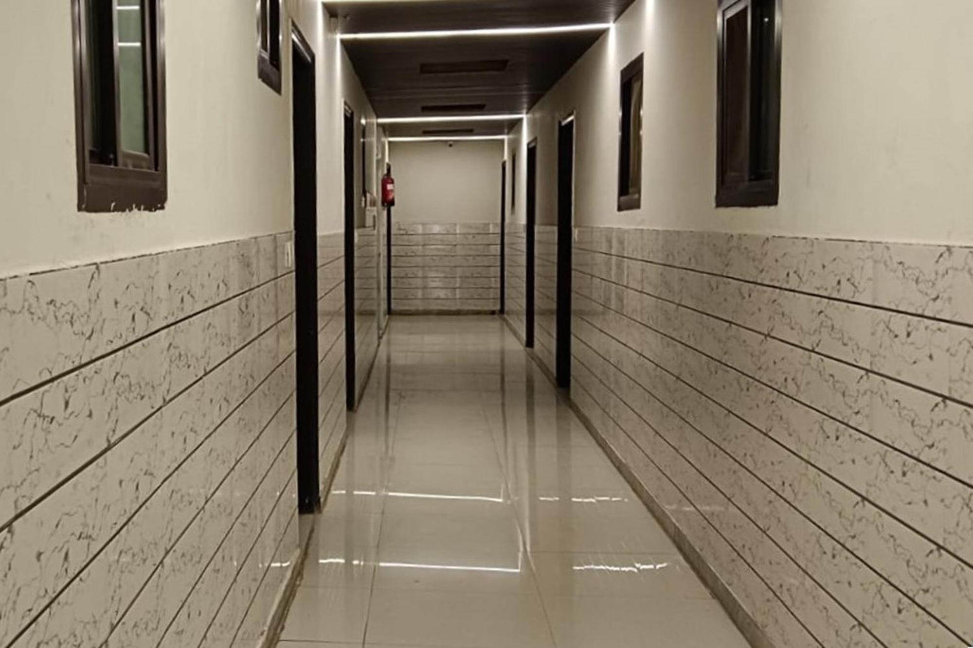 Hotel Shree Kanta غورغاون المظهر الخارجي الصورة